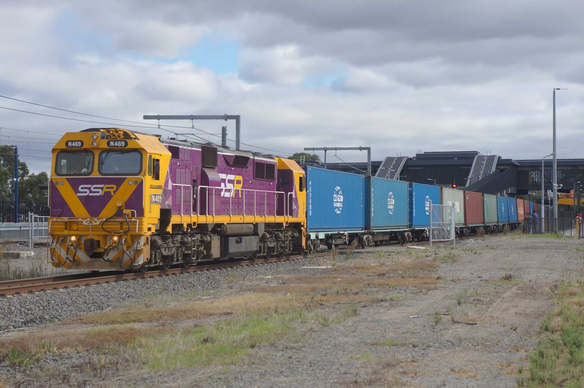 6912V at Sunshine Railway Station, bound for Appleton Docks