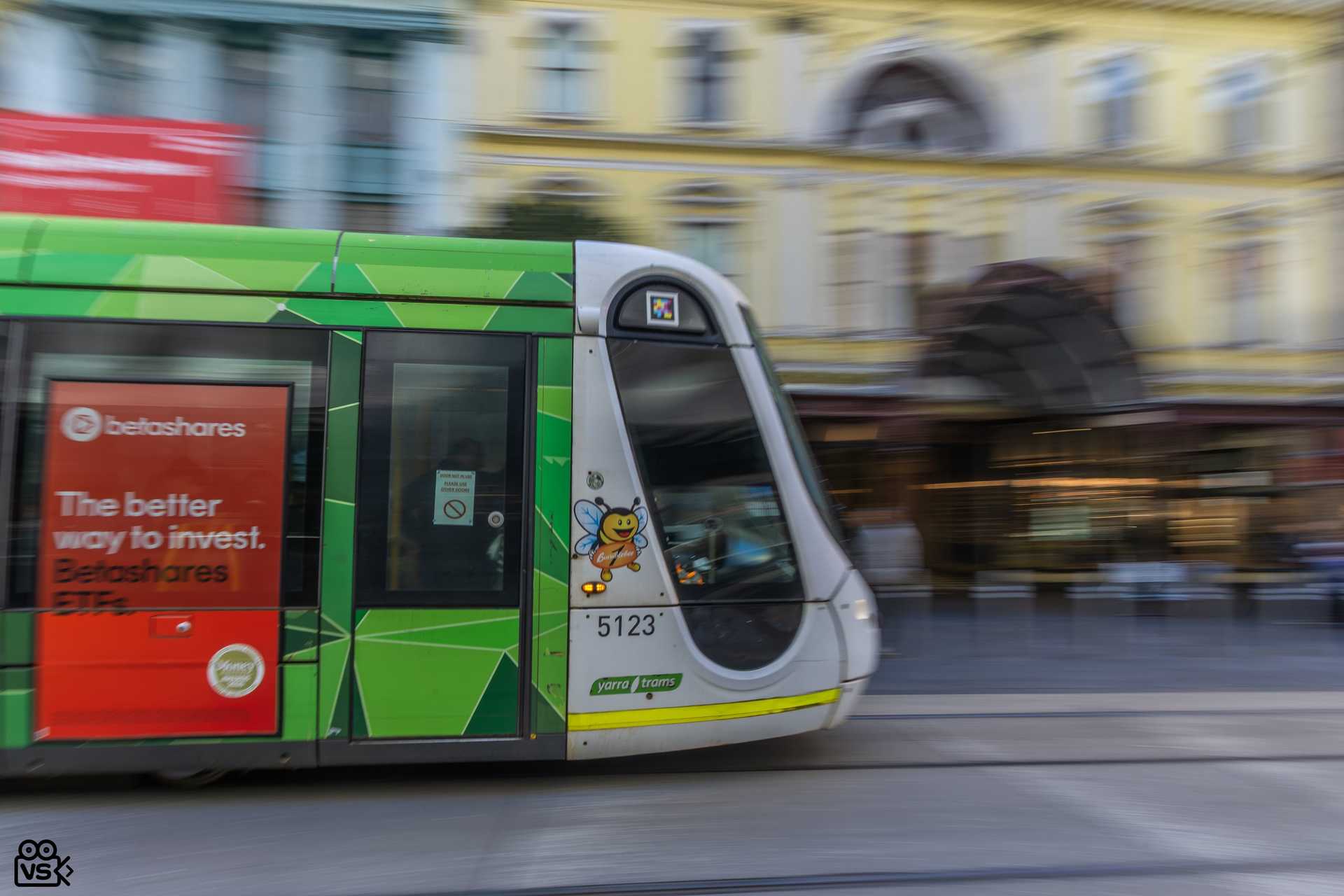 C2.5123, Westbound on Bourke St
